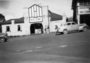 Maleny School of Arts before it was destroyed by fire in 1951